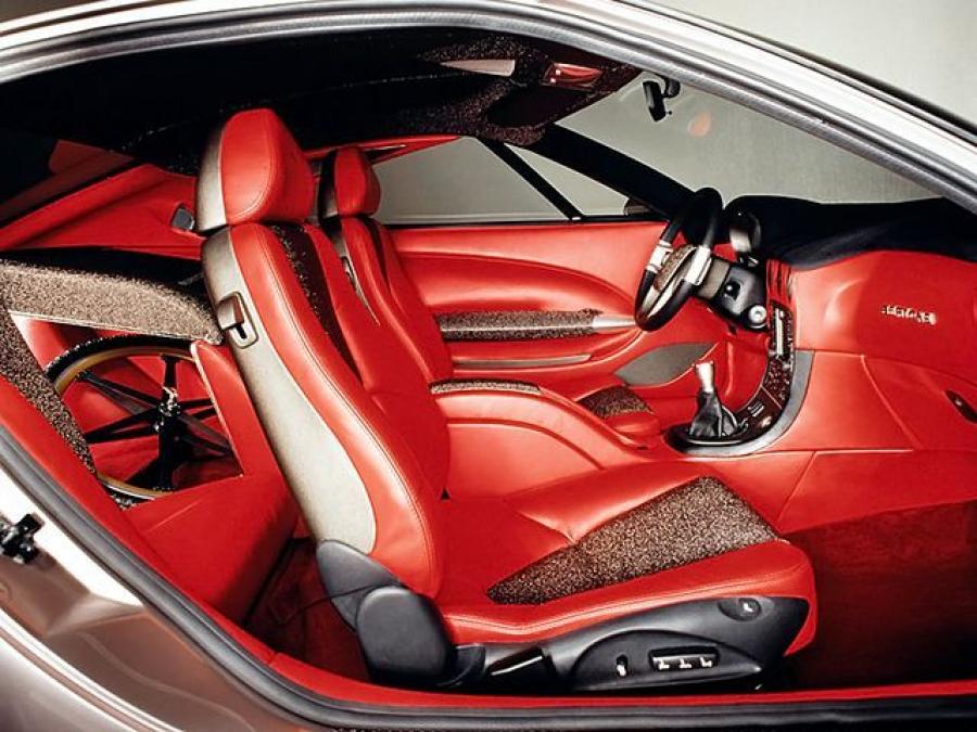 Интерьер Alfa Romeo Bella Concept 1999 года  (фото 9 из 15)